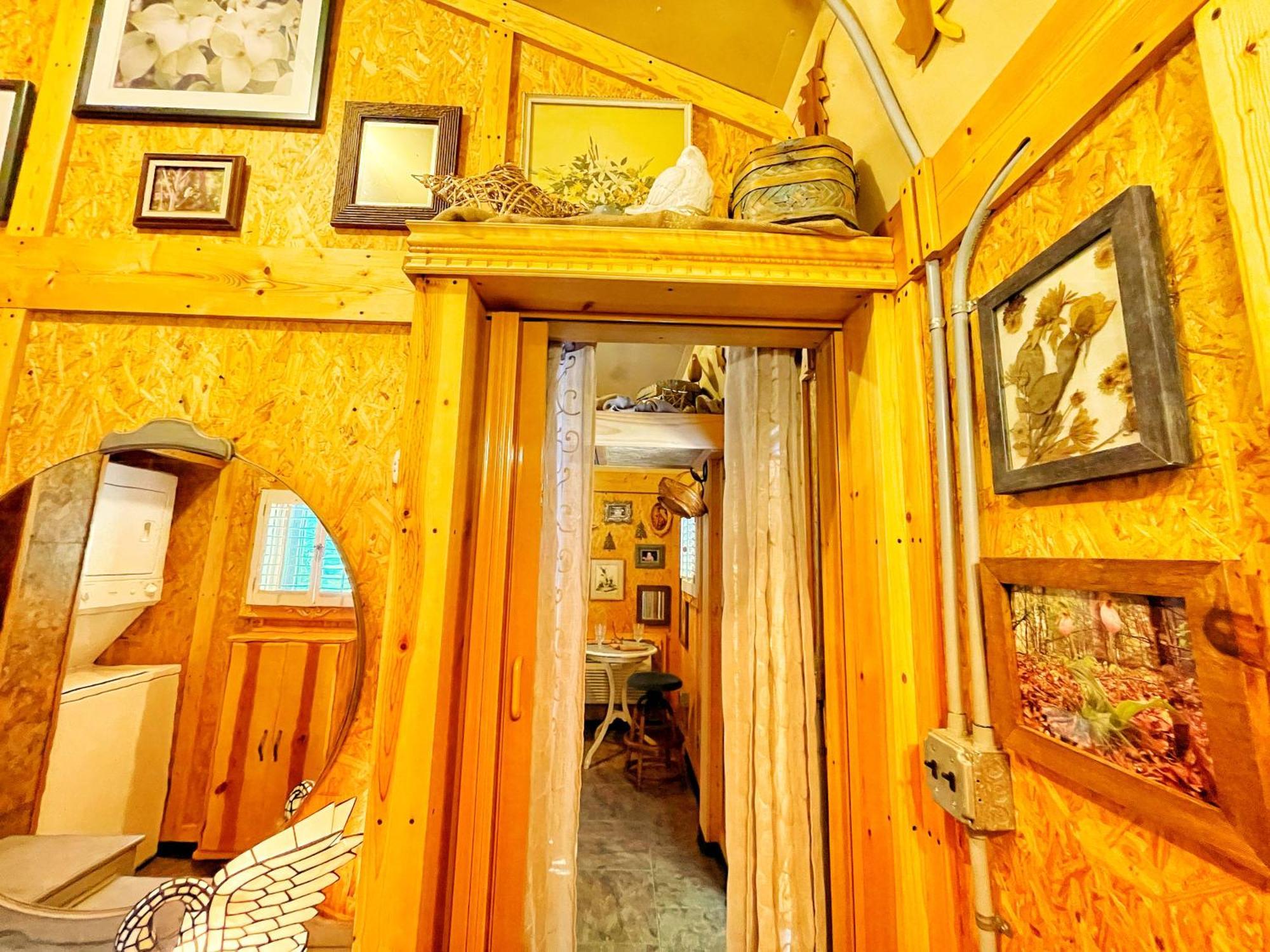 Cosby Tiny House, Wifi,Hot Tub,Secludedヴィラ エクステリア 写真