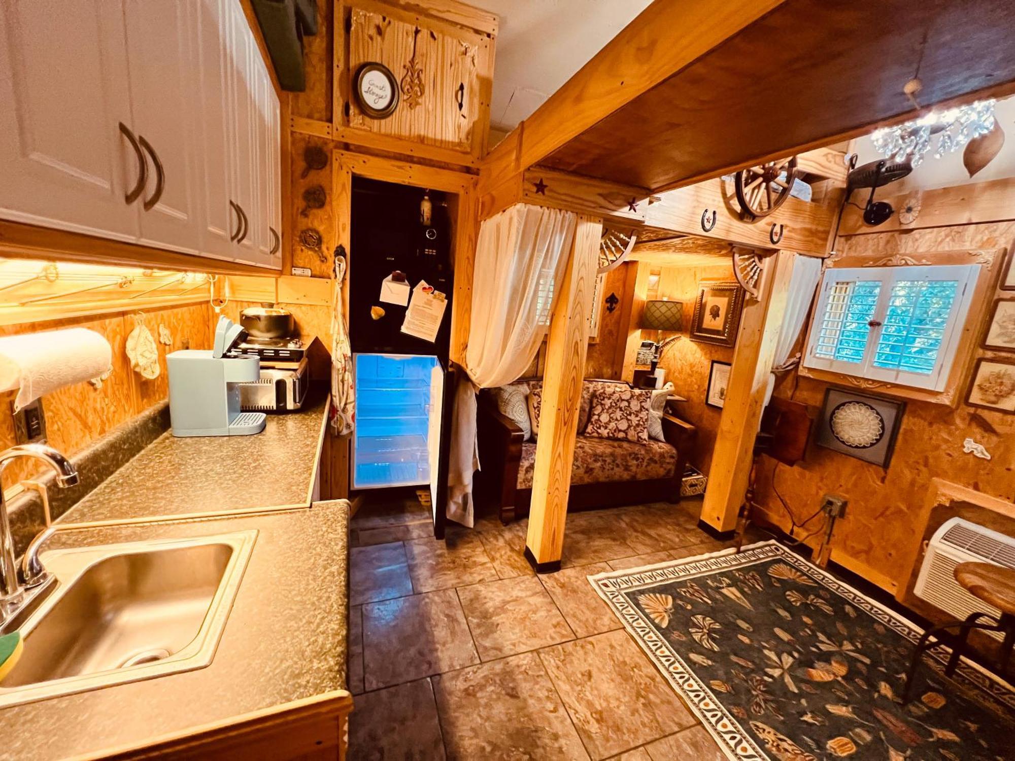 Cosby Tiny House, Wifi,Hot Tub,Secludedヴィラ エクステリア 写真